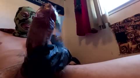 2Handfulsforyou online show from December 4, 2024, 9:24 pm