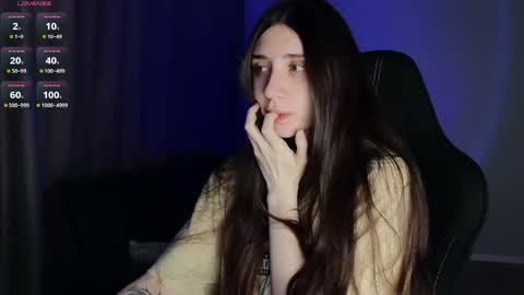 Lina       free control in pvt online show from April 12, 2026, 7:52 pm