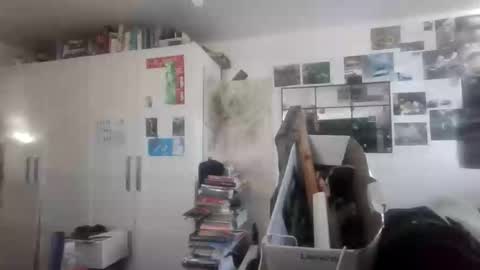 2l82agree online show from October 25, 2025, 3:51 pm