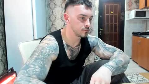 2sexymuscles online show from March 11, 2026, 9:32 pm