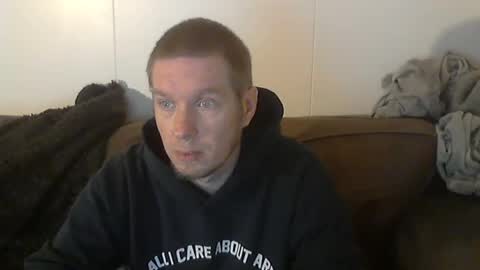 Snapshot of 2small4you83 chatting on March 7, 2025, 12:58 am 2small4you83 online show from March 7, 2025, 12:58 am