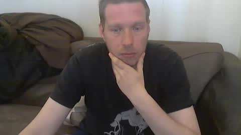 2small4you83 online show from June 6, 2026, 4:55 pm