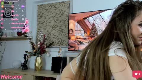 Ella online show from January 21, 2025, 8:21 pm