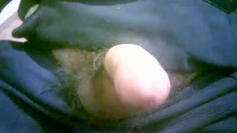 3quin0x7 online show from December 4, 2024, 8:07 pm