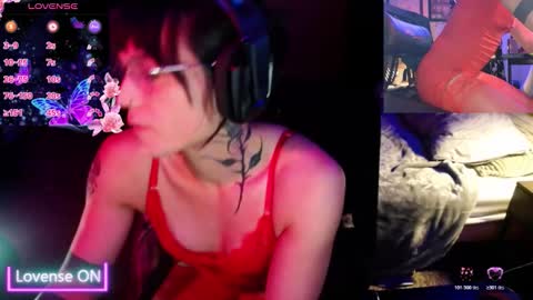 3ShyCat3 online show from November 23, 2025, 9:09 am