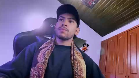 Snapshot of 3v1l_ chatting on January 16, 2026, 11:31 pm E V I L online show from January 16, 2026, 11:31 pm