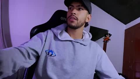 Snapshot of 3v1l_ chatting on January 31, 2026, 11:14 pm E V I L online show from January 31, 2026, 11:14 pm