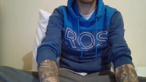 420feetloverr420 online show from September 19, 2025, 12:12 am