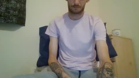 420feetloverr420 online show from September 26, 2025, 7:51 pm