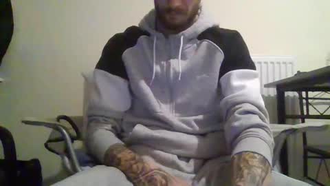 420feetloverr420 online show from October 29, 2025, 12:24 am