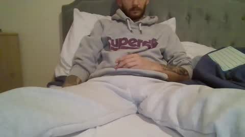 420feetloverr420 online show from October 30, 2025, 2:18 pm