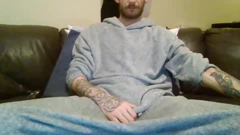 420feetloverr420 online show from February 9, 2026, 2:37 am