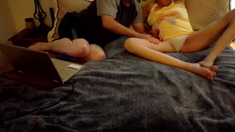 Snapshot of 420harleycouple chatting on October 17, 2025, 1:31 am 420coupleforfun online show from October 17, 2025, 1:31 am