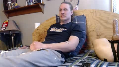 Snapshot of 420st chatting on March 8, 2025, 7:42 pm font size 3 FUN WITH DICK AND MARY JANEfont online show from March 8, 2025, 7:42 pm