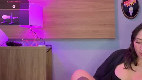 Snapshot of 420vegasconnect chatting on October 2, 2025, 12:01 pm YourNeighbors online show from October 2, 2025, 12:01 pm