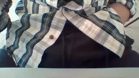 4glz online show from December 5, 2025, 1:36 am