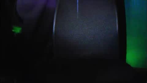 Ixela online show from November 8, 2025, 6:51 pm