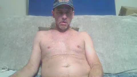 Snapshot of 4nuf chatting on January 8, 2026, 12:57 am 4nuf online show from January 8, 2026, 12:57 am