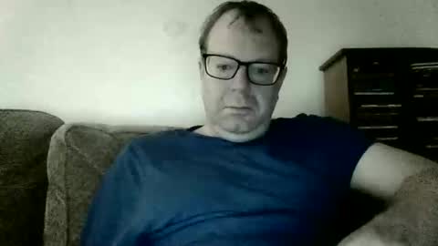 robert online show from April 12, 2026, 9:31 pm