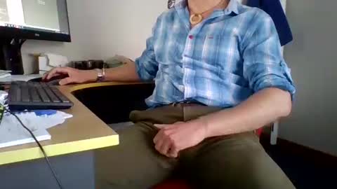 Snapshot of 555tony555 chatting on December 8, 2024, 9:30 pm 555tony555 online show from December 8, 2024, 9:30 pm