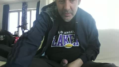 Larese Carlo online show from April 23, 2026, 11:31 am
