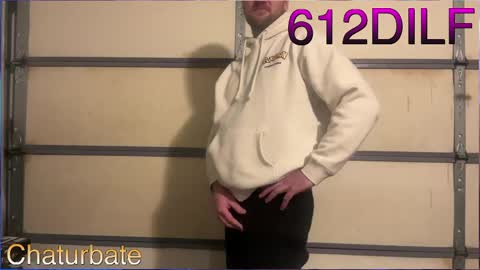 612Dilf online show from May 10, 2026, 4:39 am