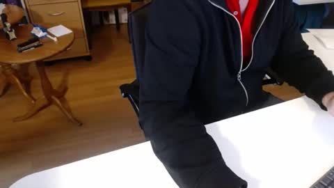 69pifpaf online show from November 24, 2025, 9:42 am