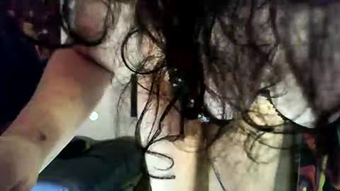 Snapshot of 77lilu chatting on February 19, 2025, 9:36 pm Lilu online show from February 19, 2025, 9:36 pm