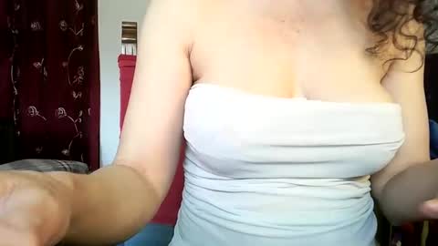 Snapshot of 77lilu chatting on March 12, 2025, 9:55 am Lilu online show from March 12, 2025, 9:55 am