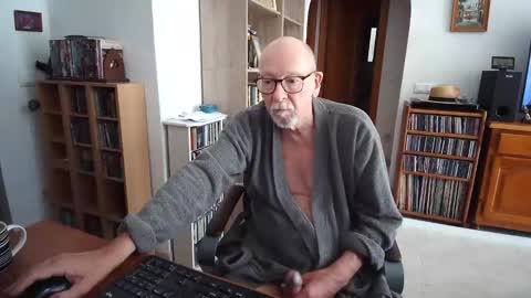  Papi  online show from May 16, 2026, 8:55 am