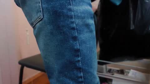 Snapshot of 7znkbob chatting on December 13, 2024, 3:43 pm bob big head online show from December 13, 2024, 3:43 pm