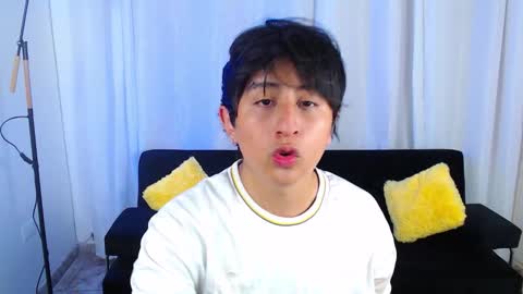 Snapshot of 7zyan chatting on December 15, 2025, 8:24 pm zyan online show from December 15, 2025, 8:24 pm