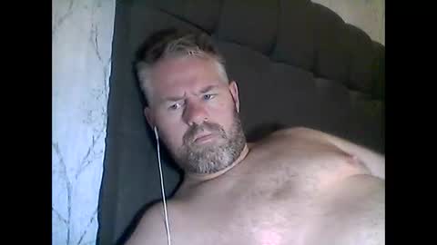 81jonnyx online show from October 17, 2025, 8:17 am