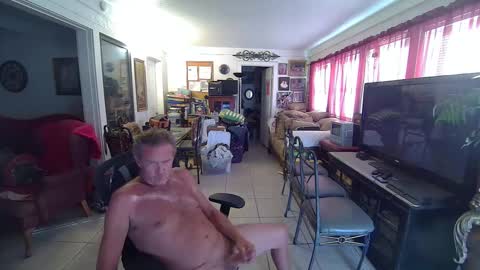 Snapshot of 86406stud chatting on December 19, 2024, 4:57 pm 86406stud online show from December 19, 2024, 4:57 pm