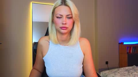 Snapshot of 88_nura chatting on September 23, 2025, 3:31 am Nura online show from September 23, 2025, 3:31 am