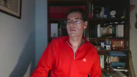 8age online show from October 26, 2025, 10:58 pm