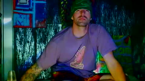 Snapshot of 8inspyder chatting on October 16, 2025, 7:31 am EvelDicknievel1 online show from October 16, 2025, 7:31 am