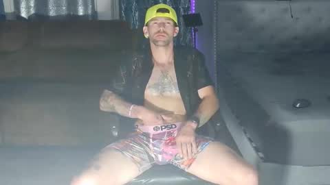 Snapshot of 8inspyder chatting on April 20, 2026, 2:36 am EvelDicknievel1 online show from April 20, 2026, 2:36 am