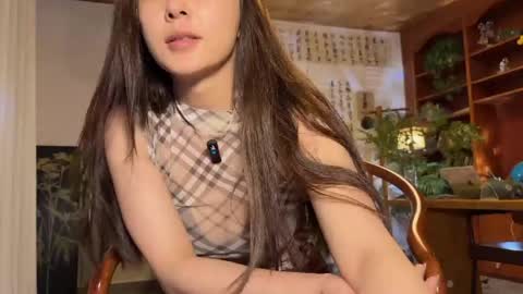 Snapshot of 9567gigi chatting on May 8, 2026, 6:52 am lily online show from May 8, 2026, 6:52 am