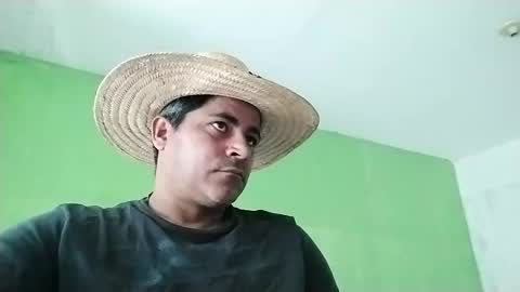9vinhocamshow online show from December 31, 2024, 11:42 am