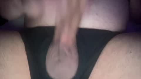 Snapshot of 9x6thickmassive chatting on December 15, 2024, 9:35 am 9x6thickmassive online show from December 15, 2024, 9:35 am
