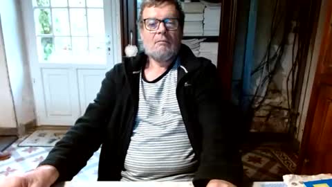 _123_voyeur_ online show from November 16, 2025, 12:44 pm