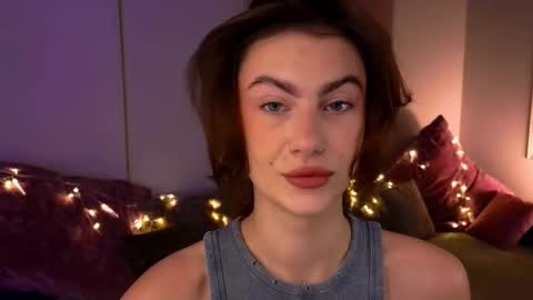 Willow online show from November 20, 2025, 9:25 pm