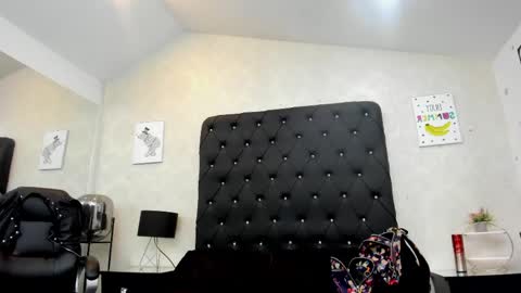Snapshot of _alana_johnson chatting on May 16, 2026, 1:24 am _alana_johnson online show from May 16, 2026, 1:24 am