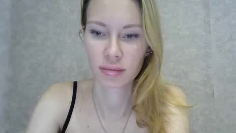 Snapshot of _alex1819 chatting on February 9, 2026, 7:01 am _alex1819 online show from February 9, 2026, 7:01 am