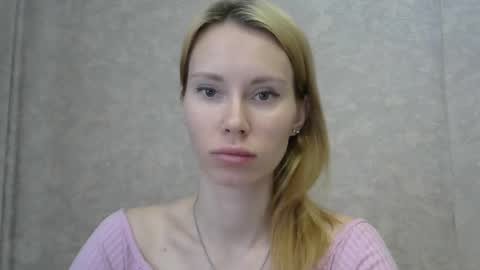 _alex1819 online show from May 18, 2026, 7:03 am