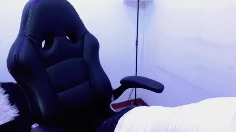 Alexandra online show from November 15, 2025, 2:53 am