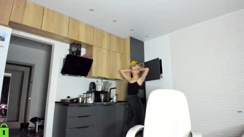 Gaylord online show from November 17, 2025, 1:06 pm