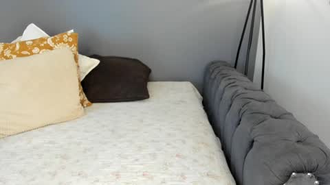  Alice  online show from February 28, 2025, 8:07 pm