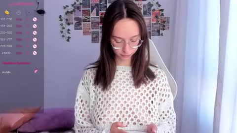 Alice online show from October 6, 2025, 1:19 pm